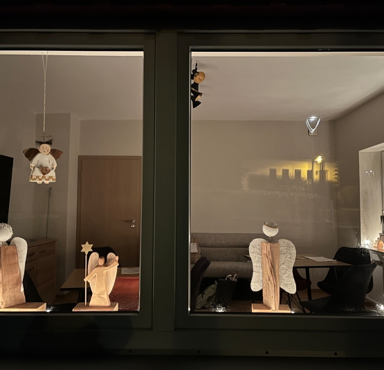 Adventsfenster in der Bücherei